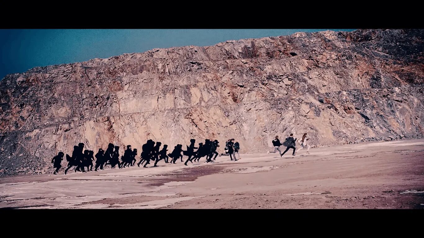 Бтс эра нот тудей. Anna just not today. Бтс нот тудей обои. Песни bts not today. Обои на рабочий стол bts not today.