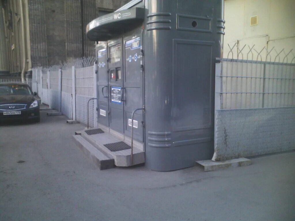 питер вокзал туалеты. проспект энгельса 140. общественный туалет петербург. питерские туалеты. общественный туалет.