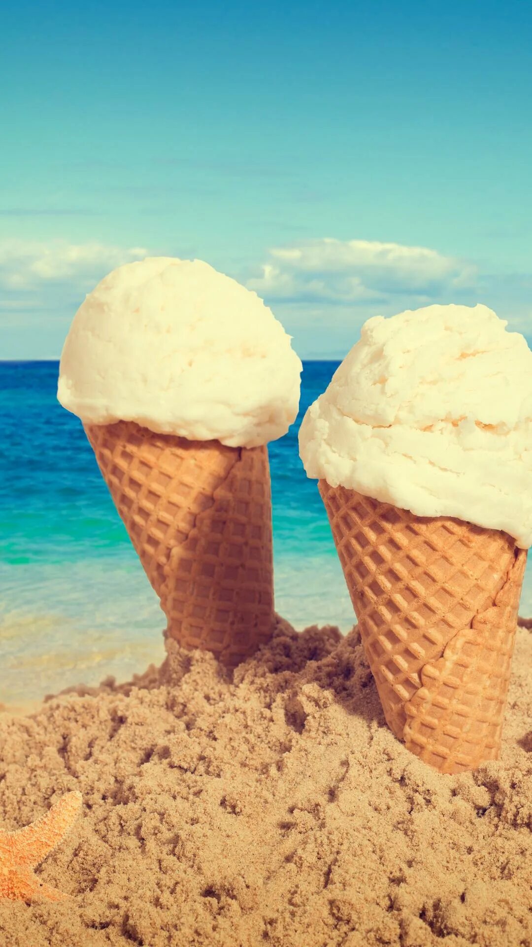 Мороженое на пляже. Плед мороженое. Мороженое лето. Мороженое лето. Мороженое на море.