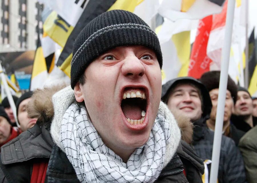 Мужик в шоке. Русский шок. Митинг кричит. Русский шок. Русский шок.