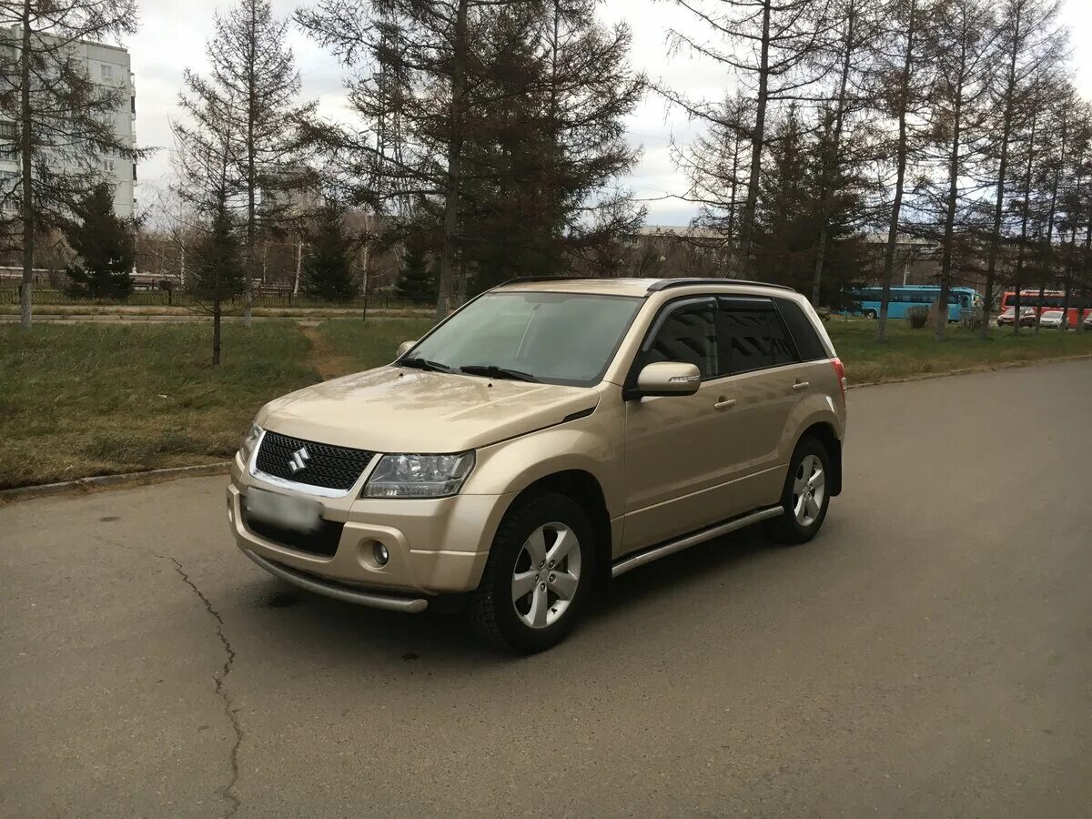 Сузуки витара 2010 купить. Suzuki /Grand/ Vitara 2010. Сузуки Гранд Витара 2007-2008 золотистый. Сузуки Гранд Витара золотистый 2007. Suzuki Grand Vitara 2010 года.