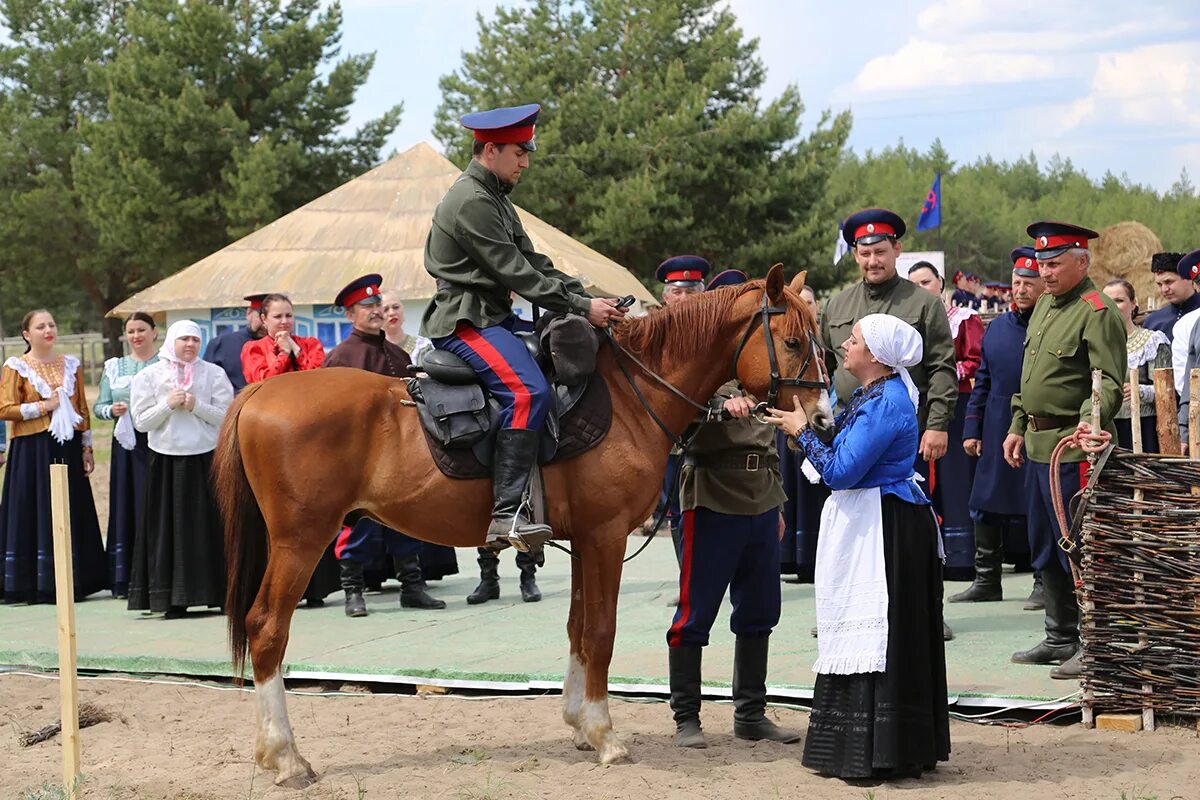 Станица казачий дон. Казачьи шермиции кубань. казачья станица ростов-на-дону. казачья община &quot;донские казаки&quot;. донские казаки шермиции.