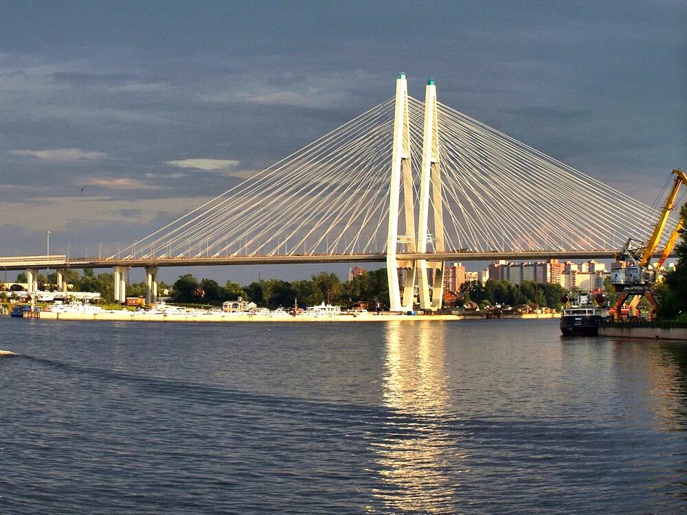 2000 р мост. Жд закат санкт-петербург. Сан франциско фото набережной. Кад вантовый мост. Вантовый мост невский район.