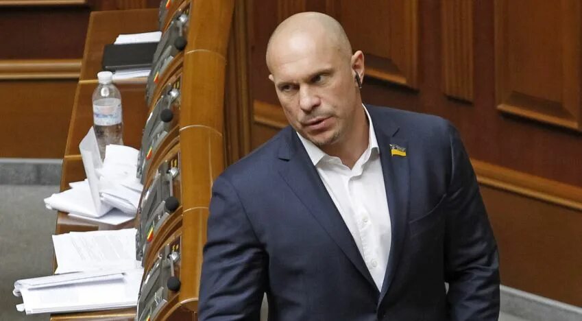 Депутат кива. Депутат украины сбежал. Депутат кива. Народный депутат украины кива. Страшные депутаты.