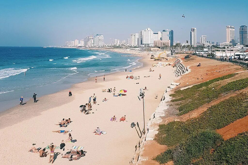 Маккаби реал. Израиль тель-авив море. Тель авив мадрид. Тель авив мадрид. Тель авив мадрид.