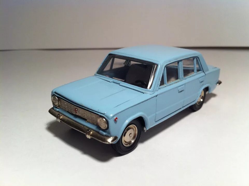 Масштабные модели 1:43 агат, Тантал. Автомодели 1.43 СССР. Масштабные модели советских автомобилей. Советские модельки машинки. Советские модели ссср