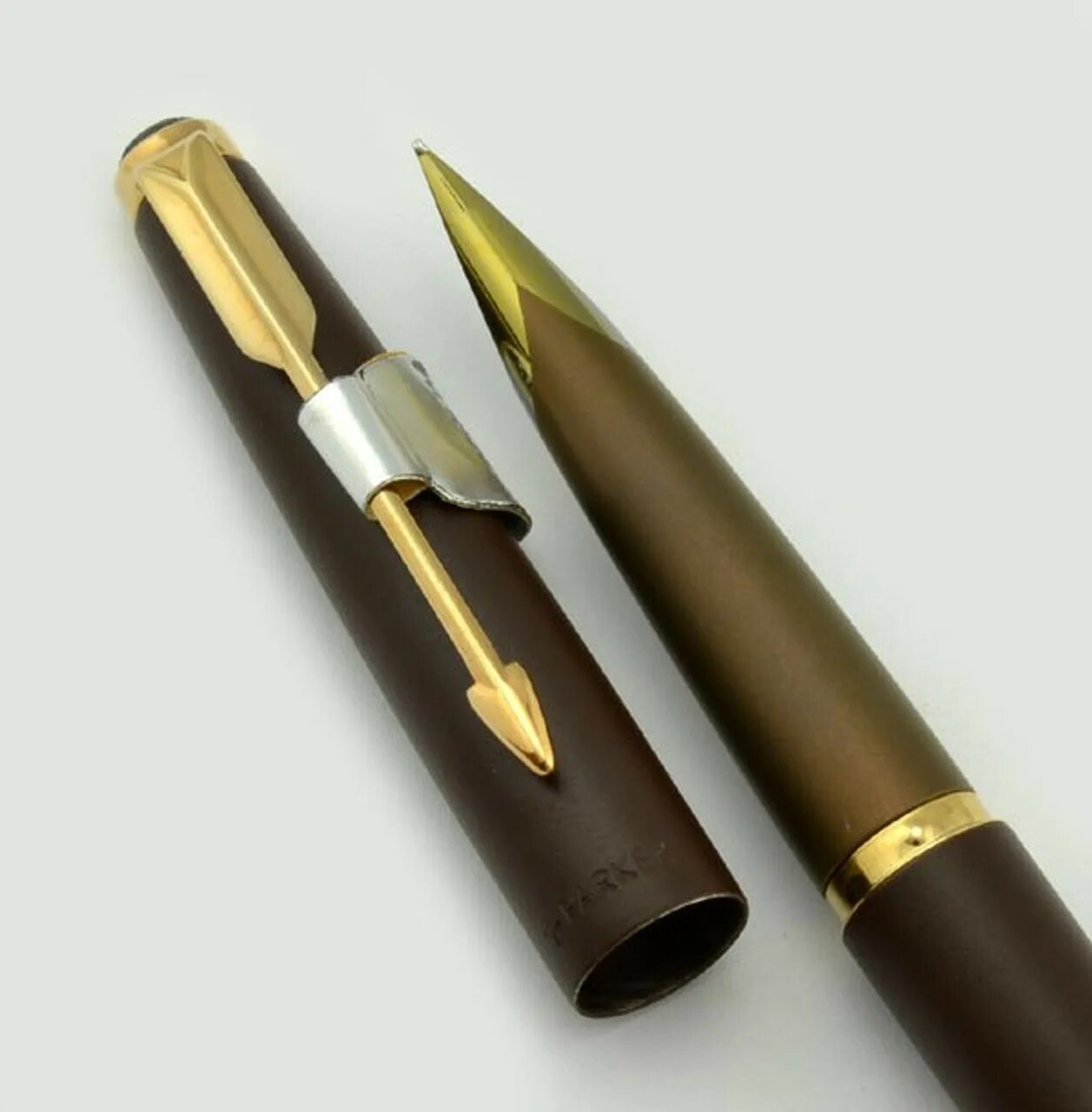 Перьевые ручки винтажные. Parker 45 gold. Parker 50 falcon. Parker 50 falcon fighter. Sct 50 parker.