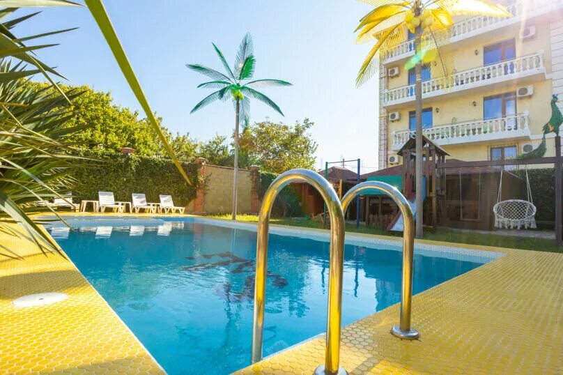 отель пшада пицунда. 74. Sali гостиница севастополь. пшада гостиница абхазия. севастополь вид из окна на море.