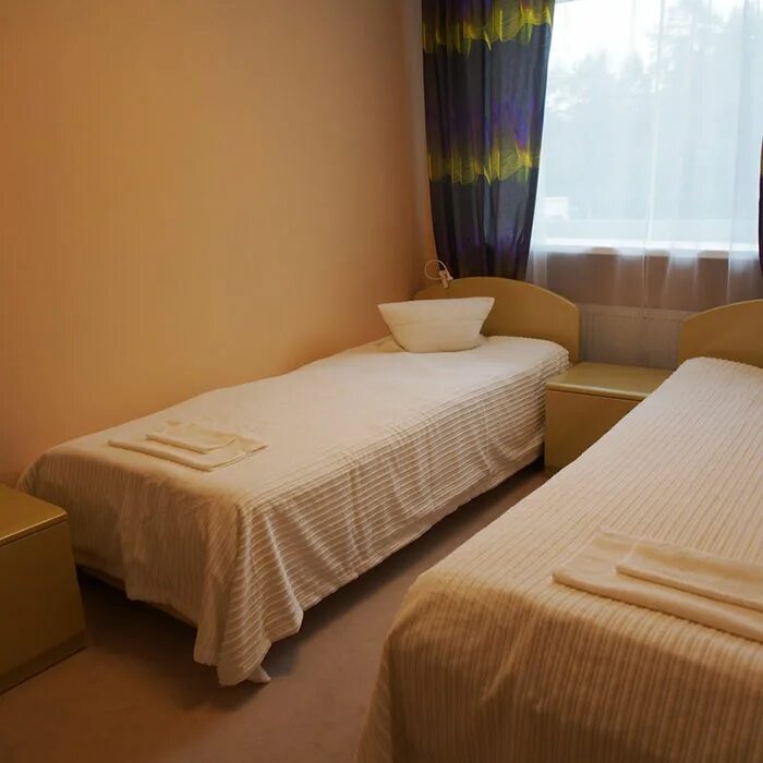 Зеркальный путевка. База отдыха зеркальное. Лагерь зеркальный ленинградская область. Лагерь зеркальный ленинградская. Зеркальный путевка.