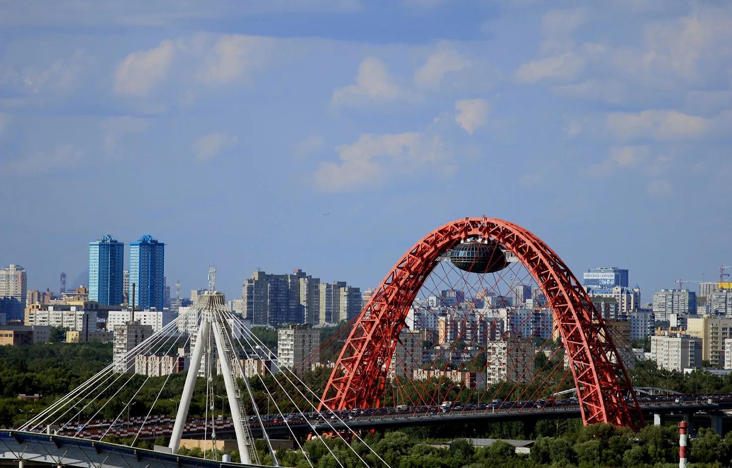 Известный район. Живописный мост в Москве парк. Живописный мост метро. Самая большая арка в Москве. Неизвестные красивые места Москвы.