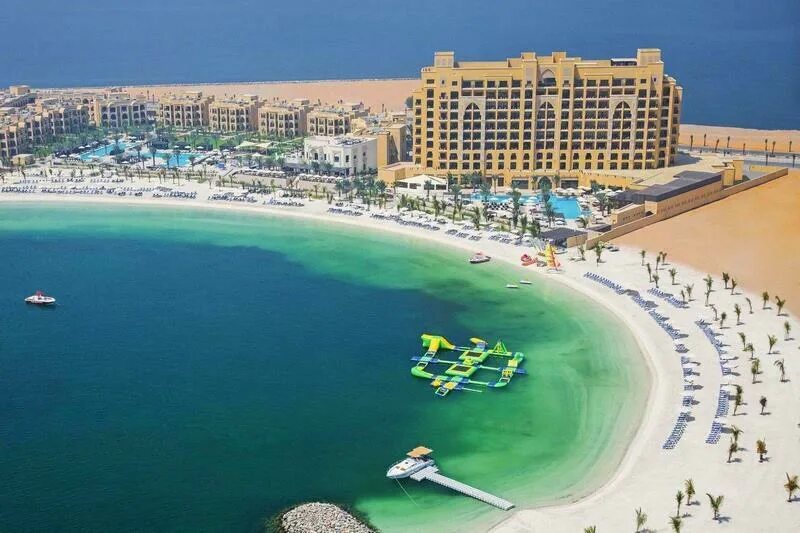 Marjan island resort эмираты. Даблтри хилтон рас аль хайма 5 марджан. марджан айленд рас аль хайма. отель хилтон марджан исланд резорт оаэ. арабские эмираты рас эль хайма.