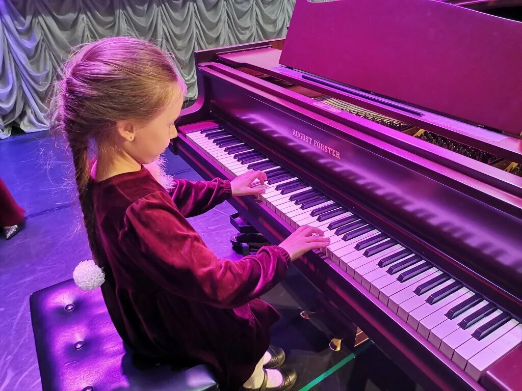 домодедовская детская музыкальная школа, домодедово. 7. белостолбовская школа домодедово. домодедовская хоровая музыкальная школа на талалихина. музыкальная школа домодедово.