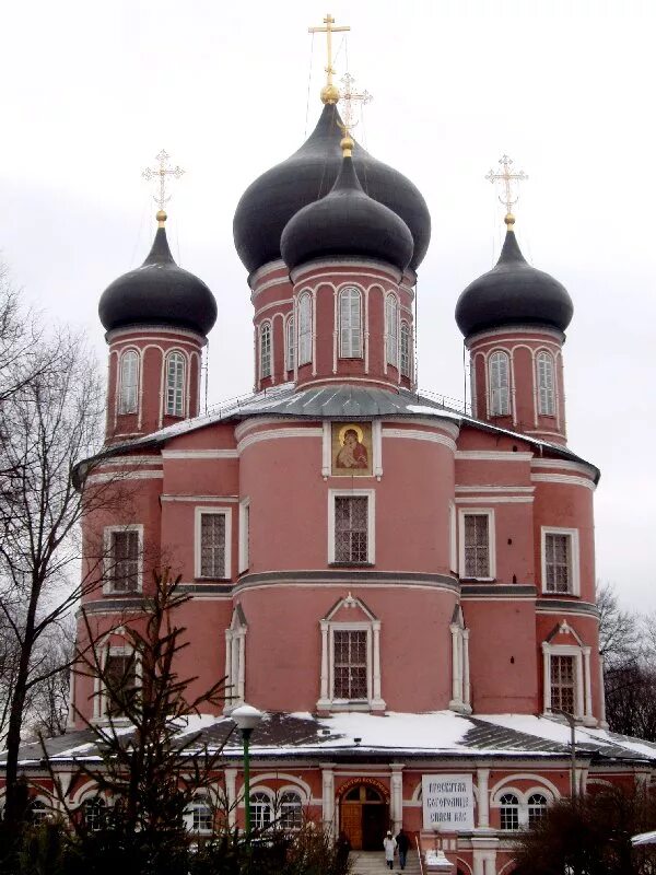 донской монастырь храм георгия победоносца. донской ставропигиальный мужской монастырь москва. мужской монастырь в люберцах. донской монастырь расписание богослужений. донской монастырь богослужения.