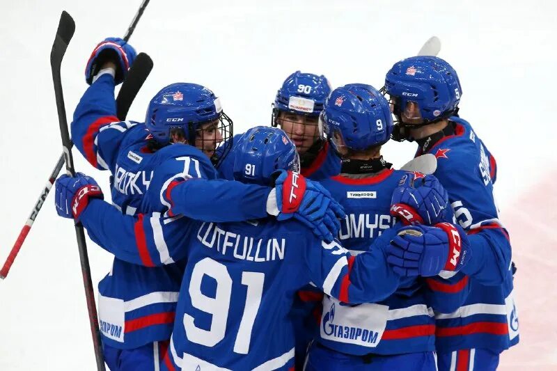 10. Мхк динамо финал фото кубок. Мхк динамо финал фото. Ска 1946 расписание игр. Саратовская молодежная хоккейная команда.