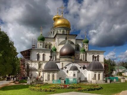 Монастыри подмосковья