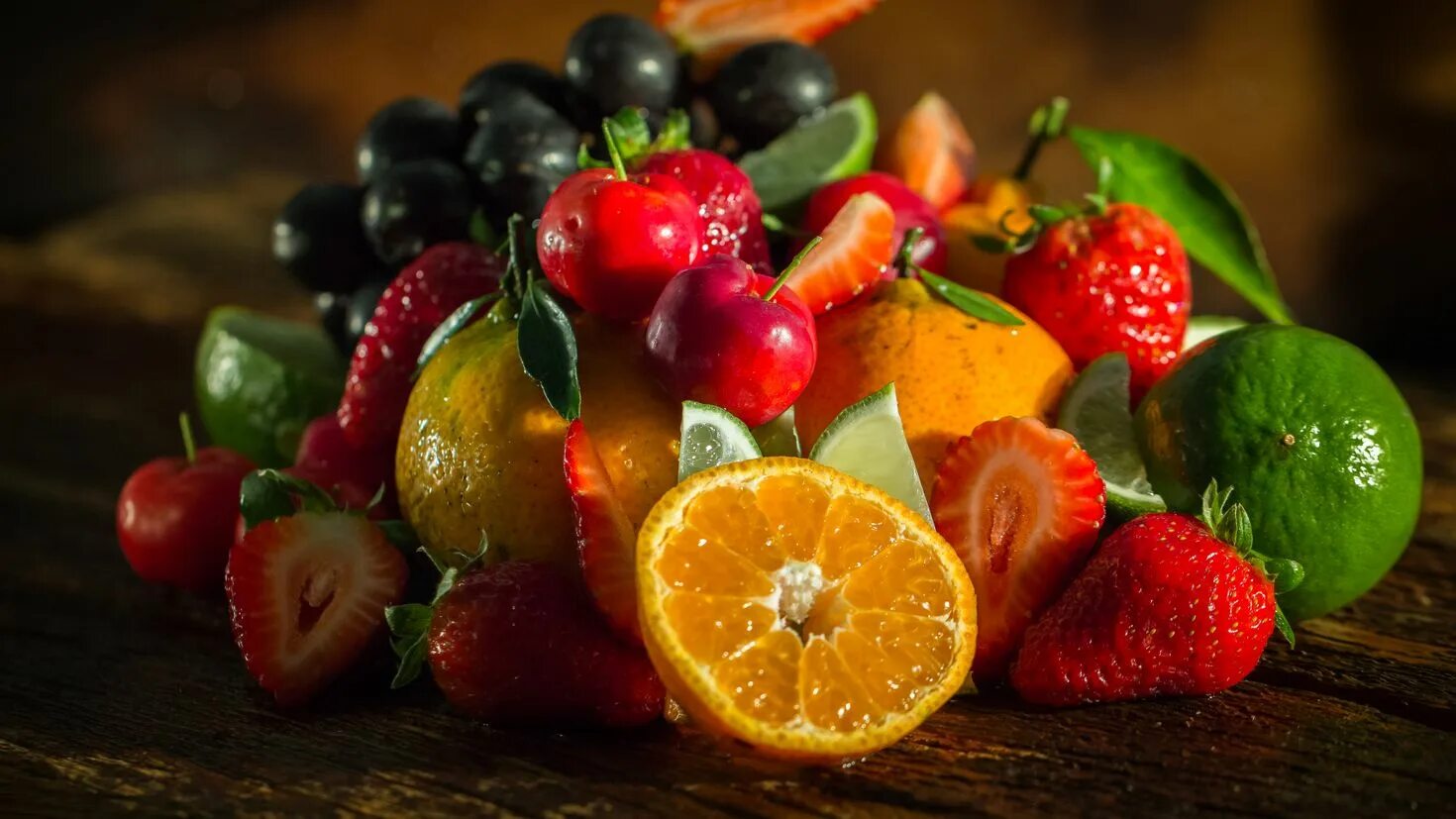 Обои фрукты. Красивые фрукты. Сочные фрукты. Сочная ягода. Красивые фрукты и ягоды.