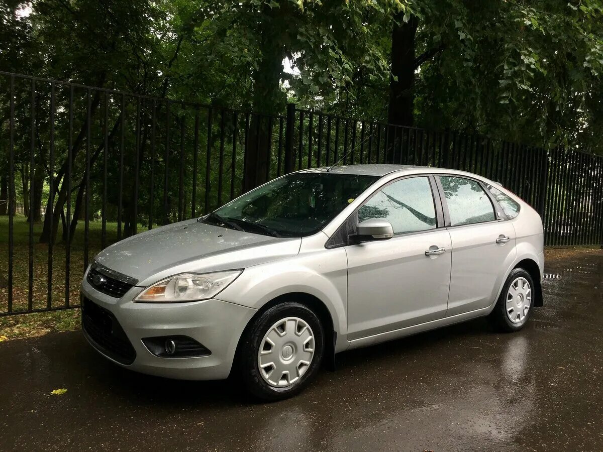 Форд фокус 2 хэтчбек автомат. Ford Focus II Рестайлинг 2009. Ford Focus 2009 1.6. Форд фокус 2 Рестайлинг 2009. Форд фокус 2 хэтчбек 2009 года.