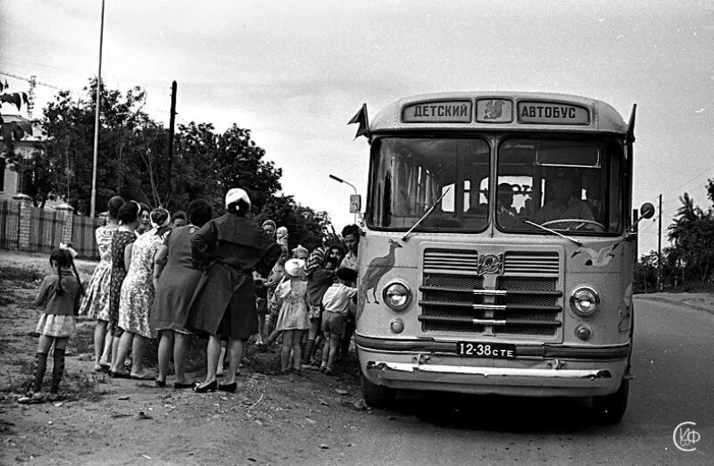 ЗИЛ-ЛИАЗ-158. ЗИЛ 158. 1960 ЗИЛ - ЛИАЗ 158. ЗИЛ-158 Ленинград. Улица горького автобусы