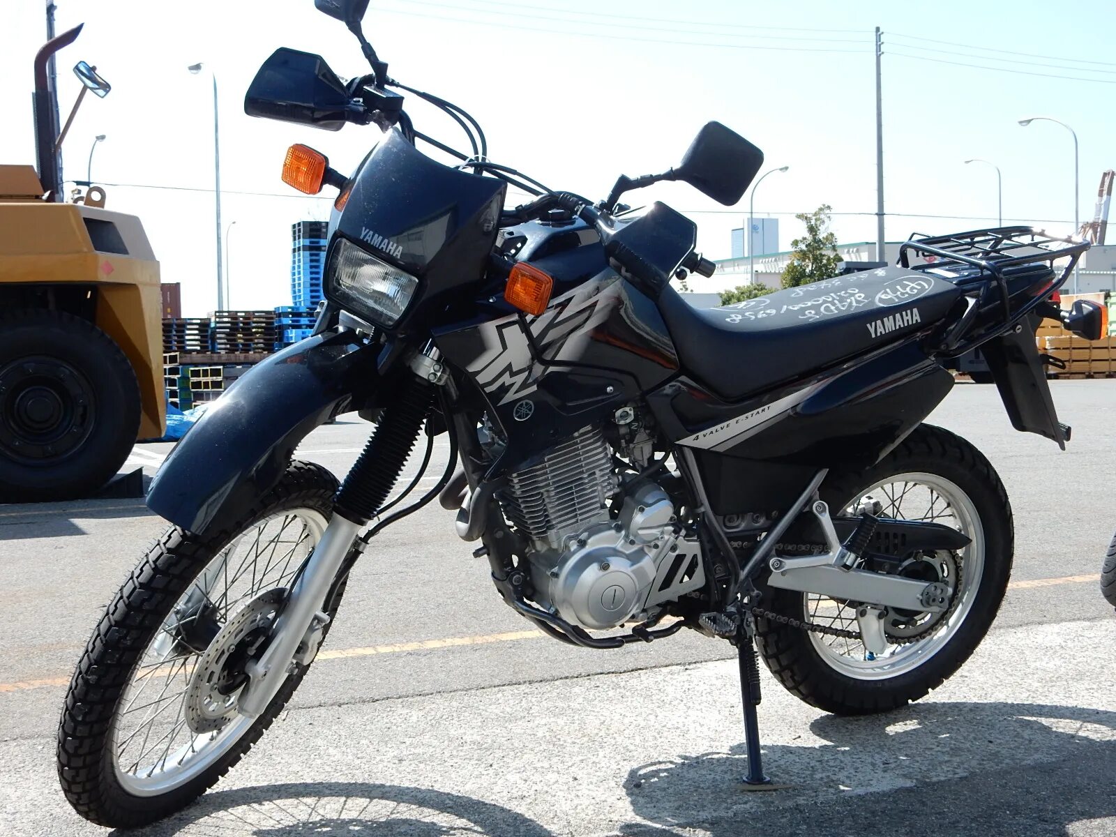 Yamaha купить б у. Yamaha xt600. Мотоцикл Ямаха хт600. Tuning Yamaha xt600. Ямаха ХТ 600 мотард.