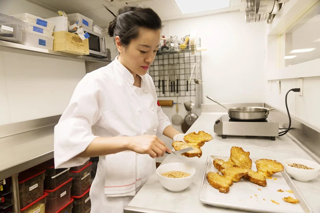 Cooklinova. Pastry cooklinova Юля Куклинова. Pastry workers korean. Suzhou Pastry.