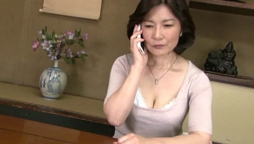 Японская мать совращение. Японии mom. Xnxx older japan moms gallery. Японская мать совращение. Японская мать.