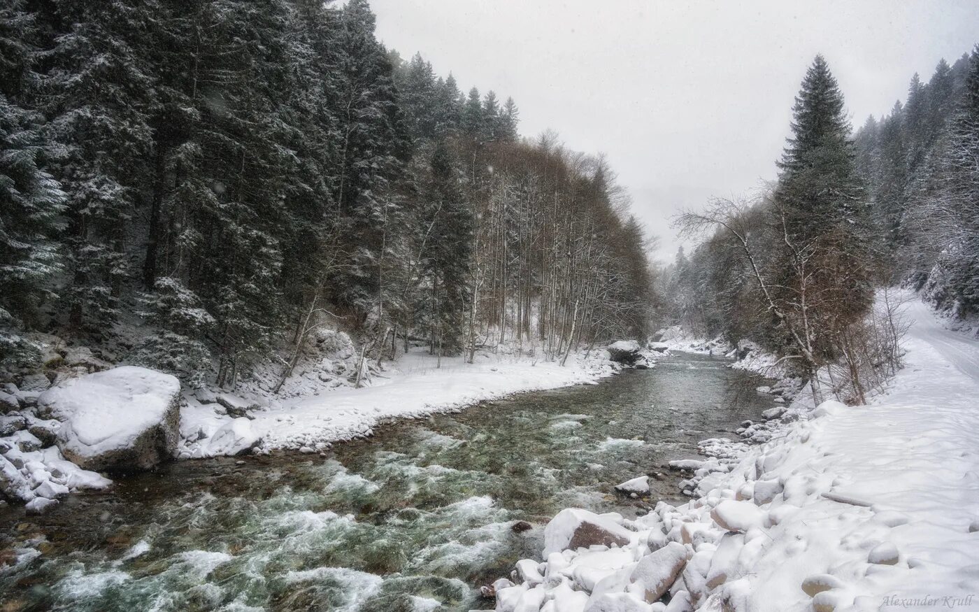 Красивые реки таджикистана зимой. Архыз, поселок рожкао зимой. Лаба зимой. Лаба зимой. Штольни рожкао.