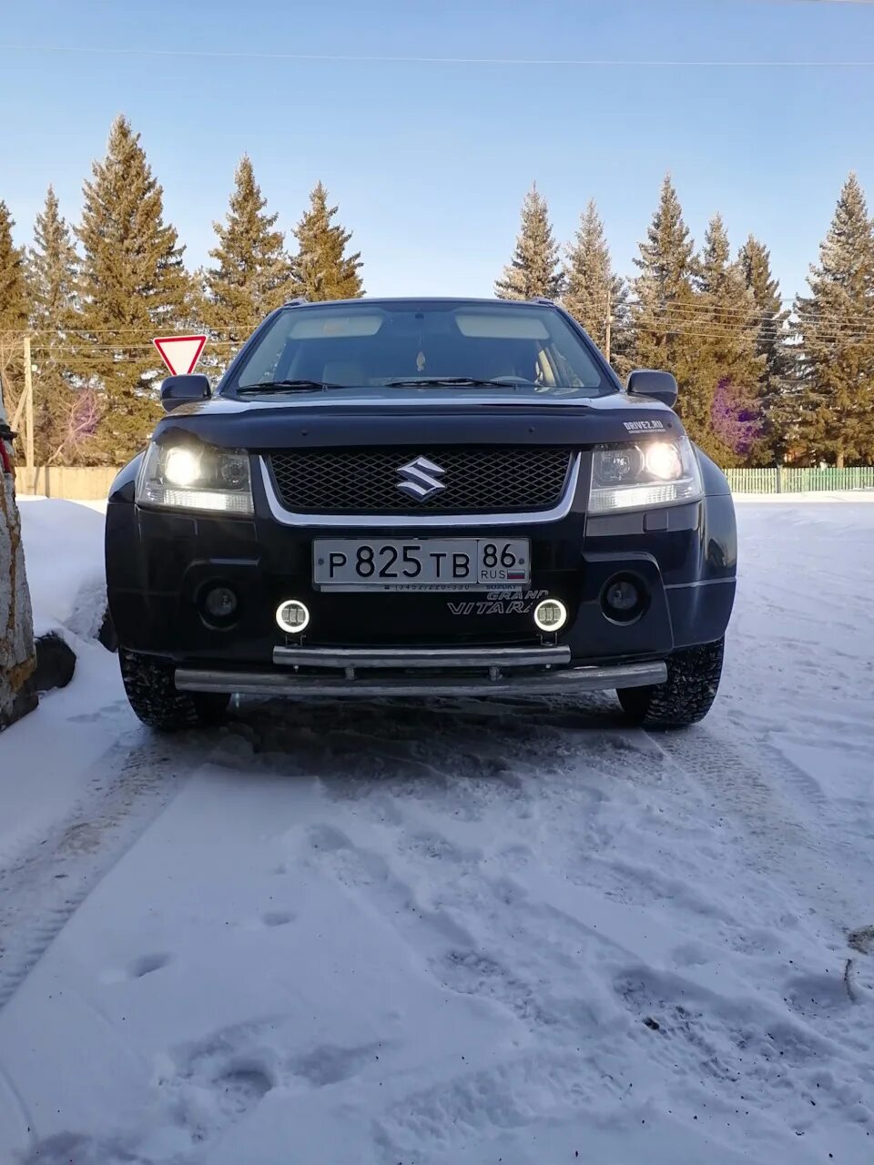 Противотуманные фары сузуки гранд витара. Дополнительный свет Suzuki Grand Vitara. ПТФ Suzuki Grand Vitara. Противотуманки Сузуки Гранд Витара 2008. Туманки Гранд Витара 2012.