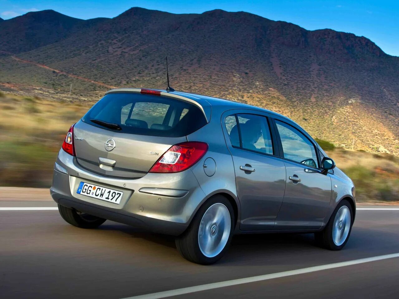 Корса хэтчбек. Opel Corsa 3. Opel Corsa 4. Opel Corsa 2014. Опель Корса хэтчбек 2014.