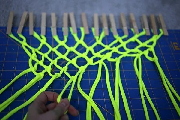 Станок для вязания рыболовных сетей lzurhd9-610 =. Плетение сетки. Плетение сетки авоськи.