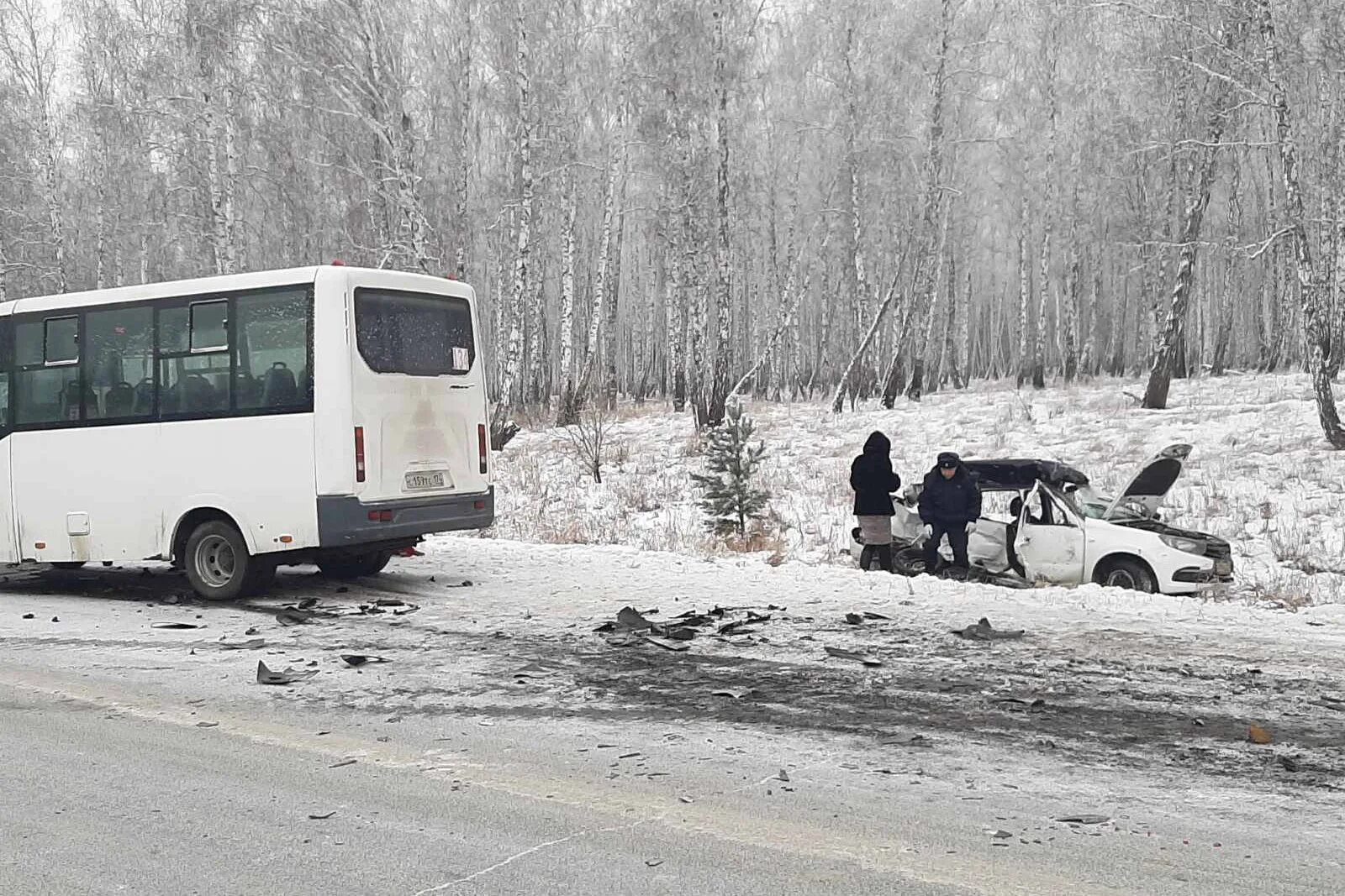 Челябинск 30 декабря. ДТП В Рощино Челябинская область. Авария автобус Челябинск. ДТП С автобусом в Рощино.