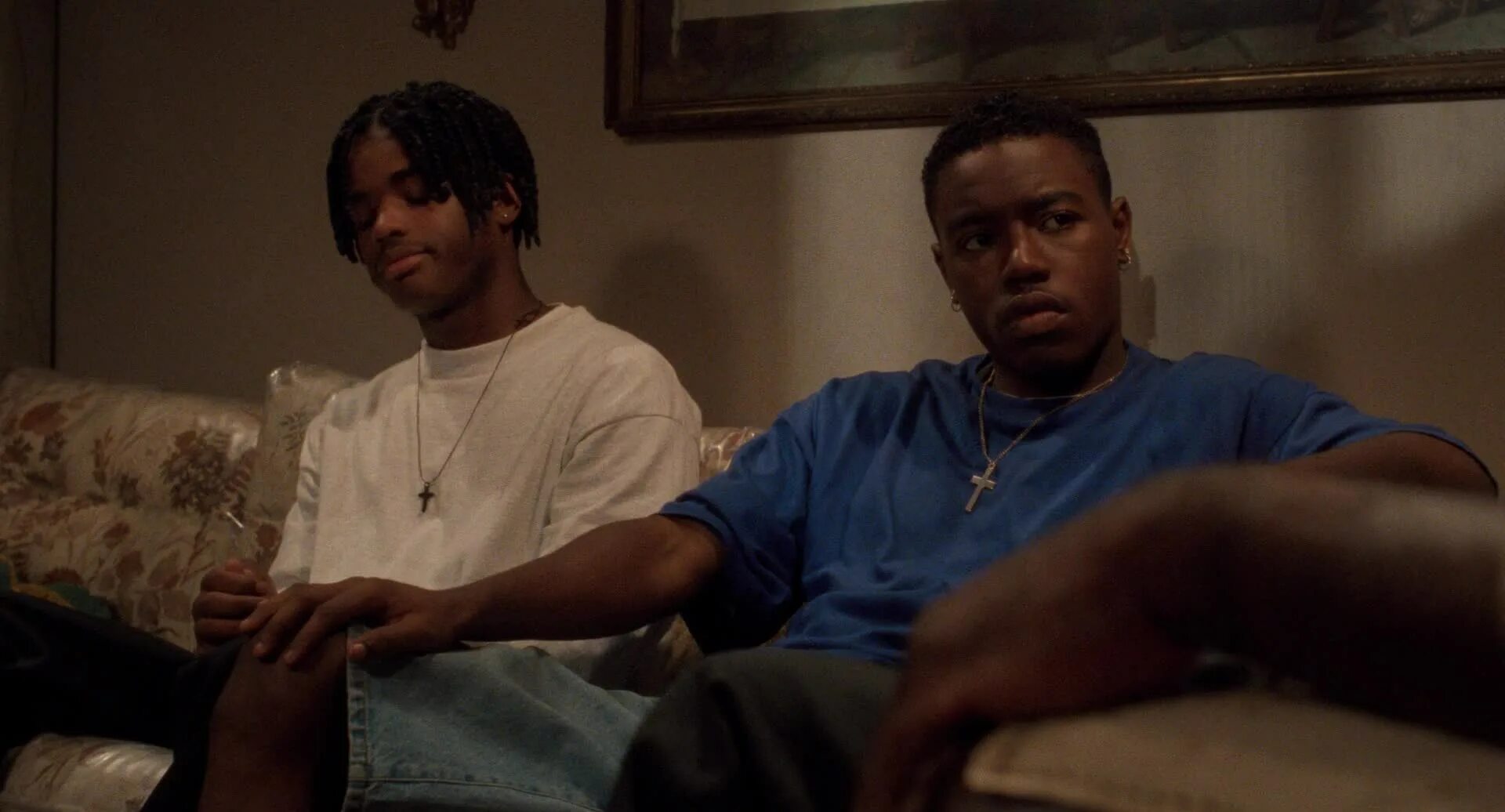 Лоренц тейт 1993. Угроза обществу 1. Угроза для общества menace ii society 1993. Ллойд эйвери ii не грози южному централу. Menace society рэпер.