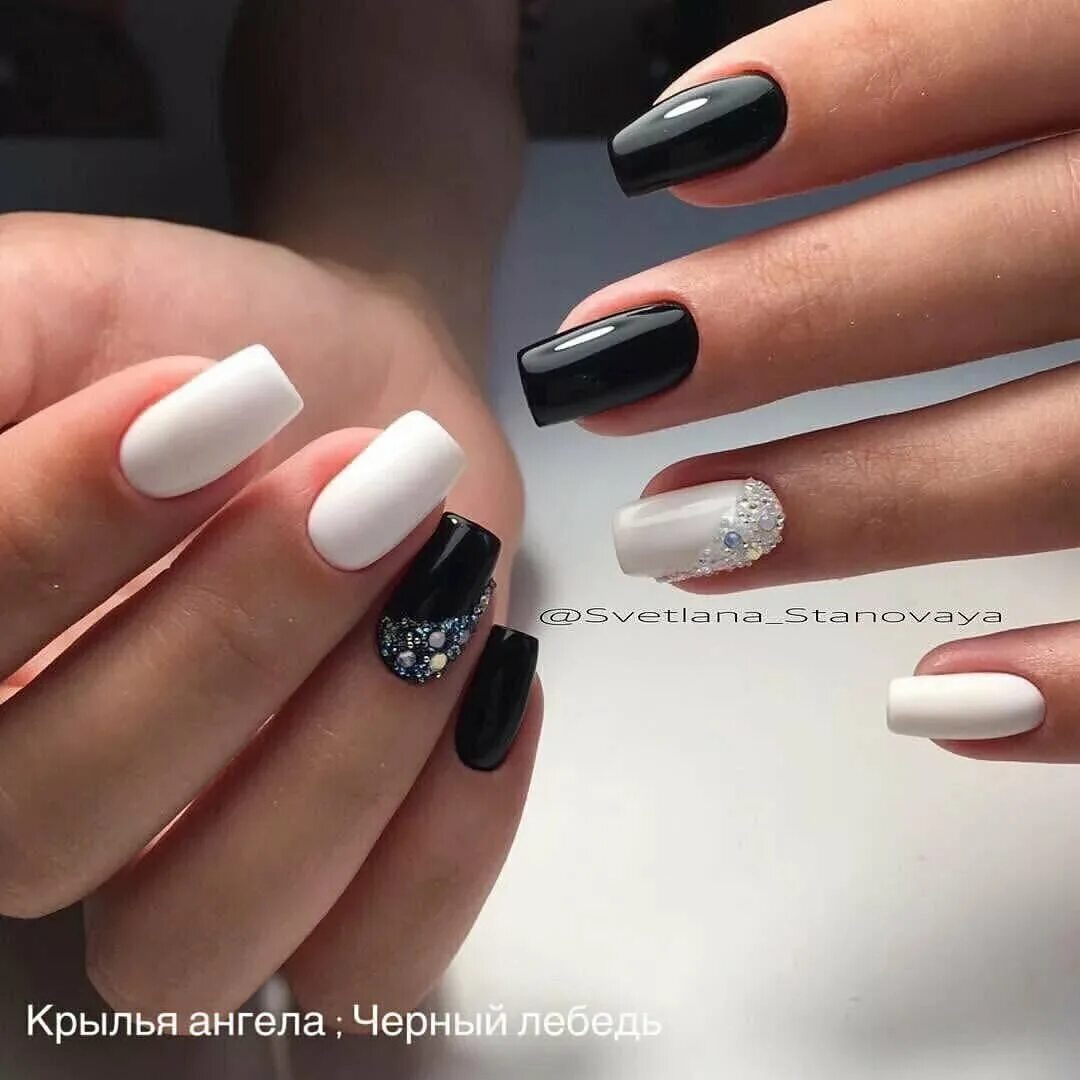 Квадратные ногти дизайн бело черный. Красивый черно белый маникюр. Квадратные ногти дизайн бело черный. Черные ногти. Квадратные ногти дизайн бело черный.