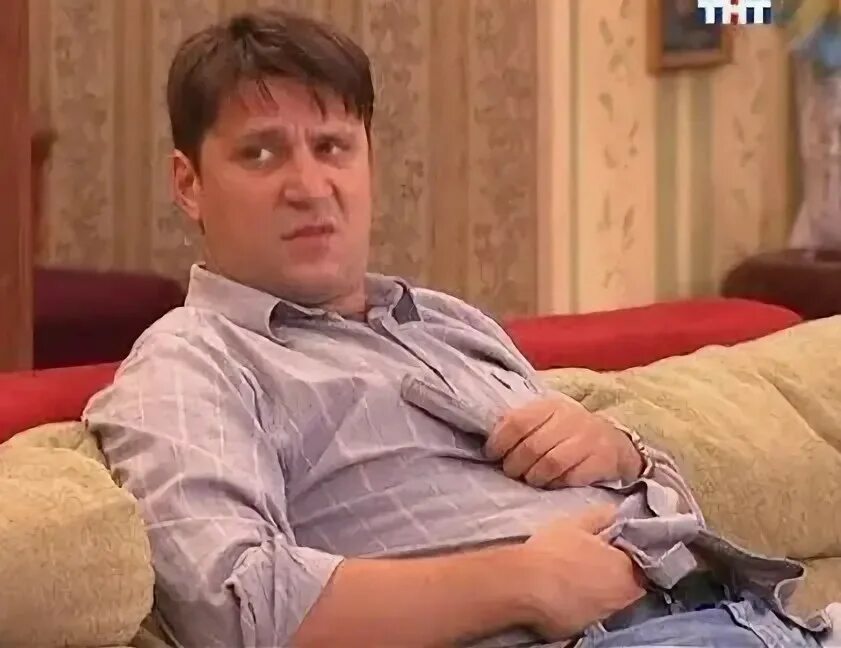 Крокодил мем. Центр реабилитации животных крокодил. Пристрелить меня 100 рублей гена букин. Прикольный крокодил гена. Гена страдаю.