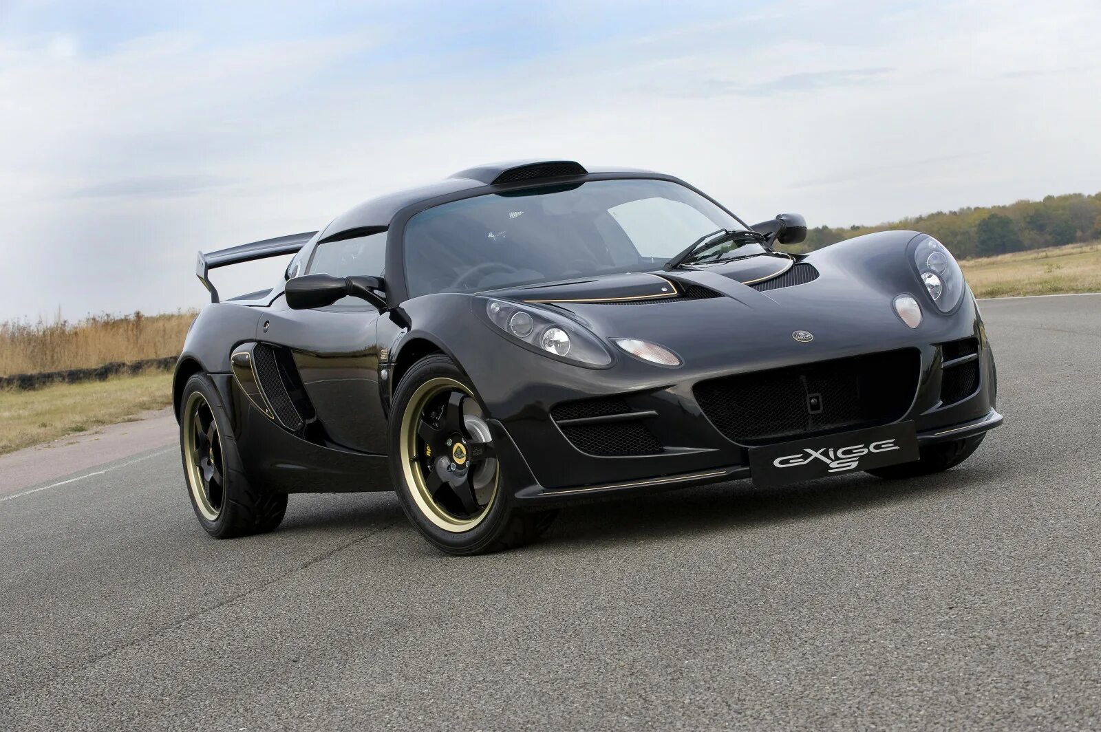 Картинки машин с названиями. Лотус exige s. Lotus exige s 2016. Машина Lotus exige. 2011 Lotus exige s.