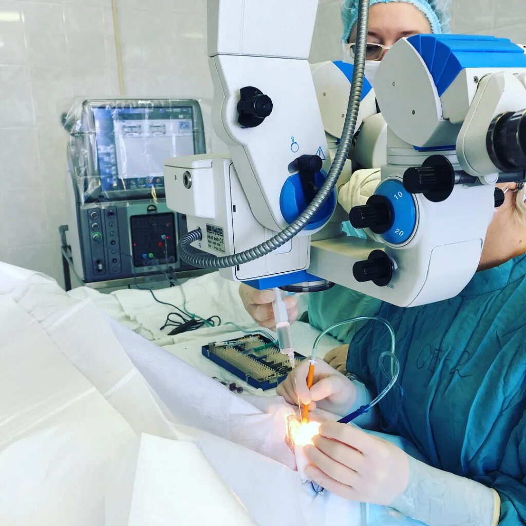Офтальмологическая операция. Лазерный центр глаза. Лазерный центр глаза. Коррекция зрения лазером. Лазерный центр глаза.