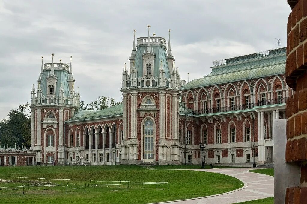 Ооо царицыно. Большой Царицынский дворец. Царицыно дворец Екатерины. Усадьба Царицыно Баженов. Ансамбль усадьбы Царицыно, большой дворец, Москва.