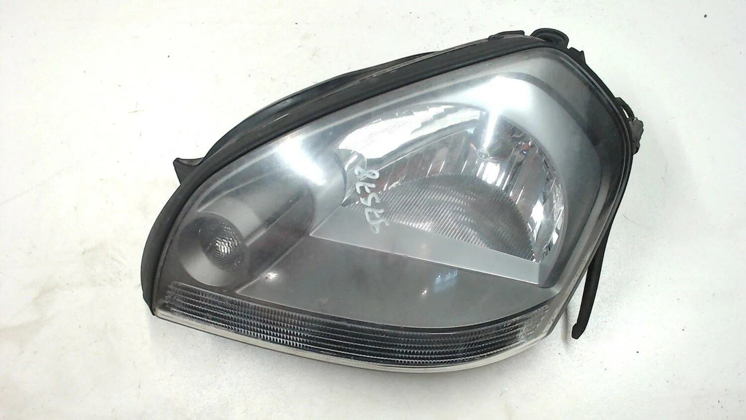 Фары hyundai tucson 1. Фара хендай туссан 2007. Tucson фары. Фара туксон 2008. Фара туксон 1.