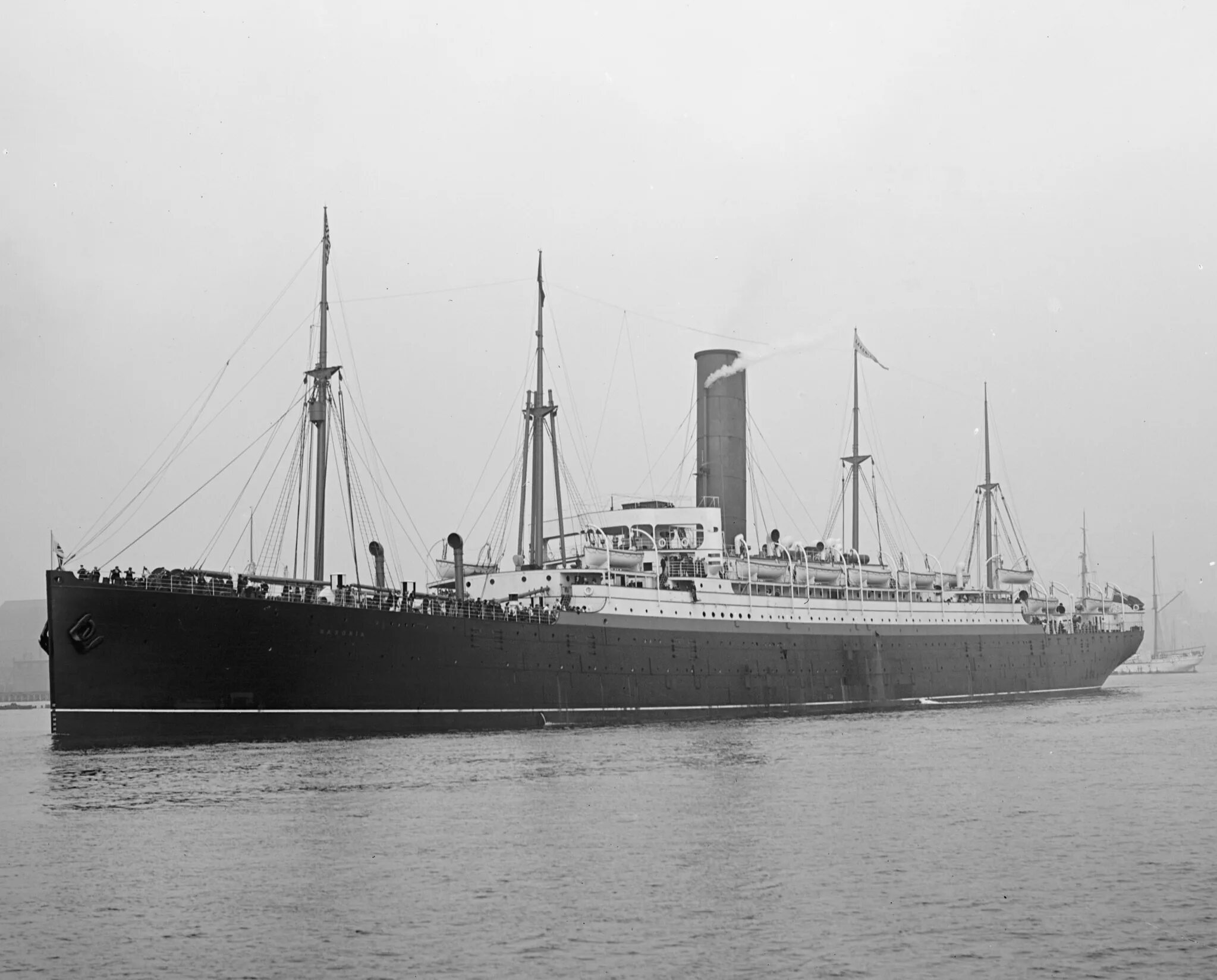 RMS Saxonia. Лайнер Дойчланд 1900. Лайнер Саксония. RMS Laconia.