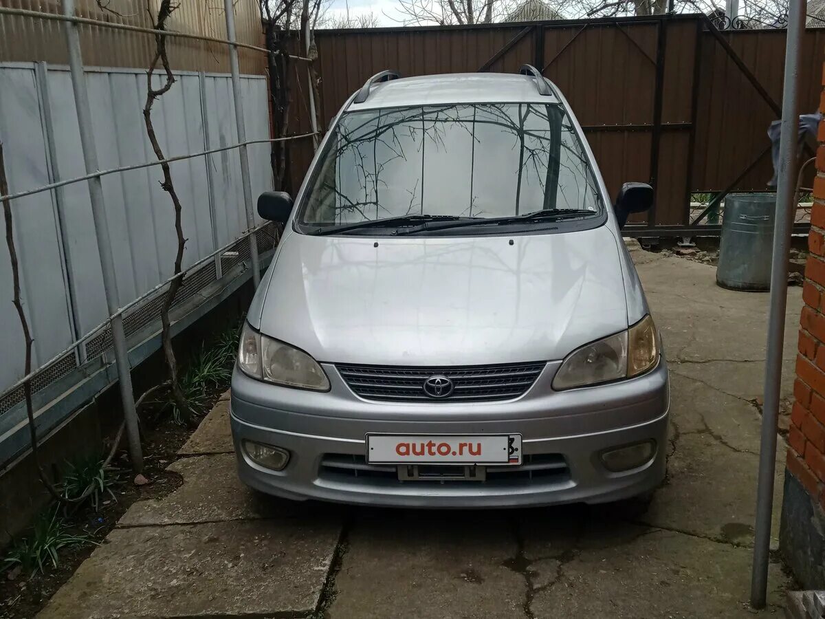 Хонда одиссей 7 мест. Mazda premacy 2000. Мазда mpv 2002г. Минивэн тойота сиенна 2006. Минивэны до 300 тысяч рублей.