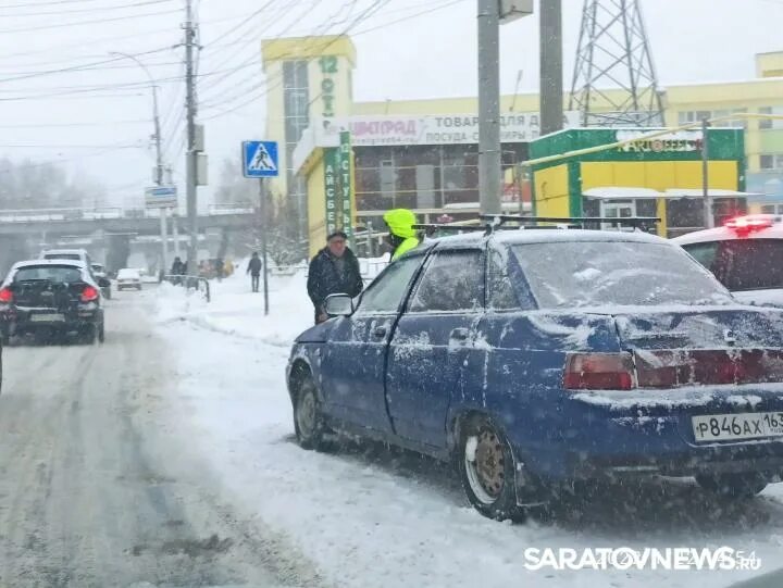 22 десятка. Происшествия на Волге в Саратове. Волга авария 2015 март Махачкала. Красное на Волге ДТП май 2021 виновник.