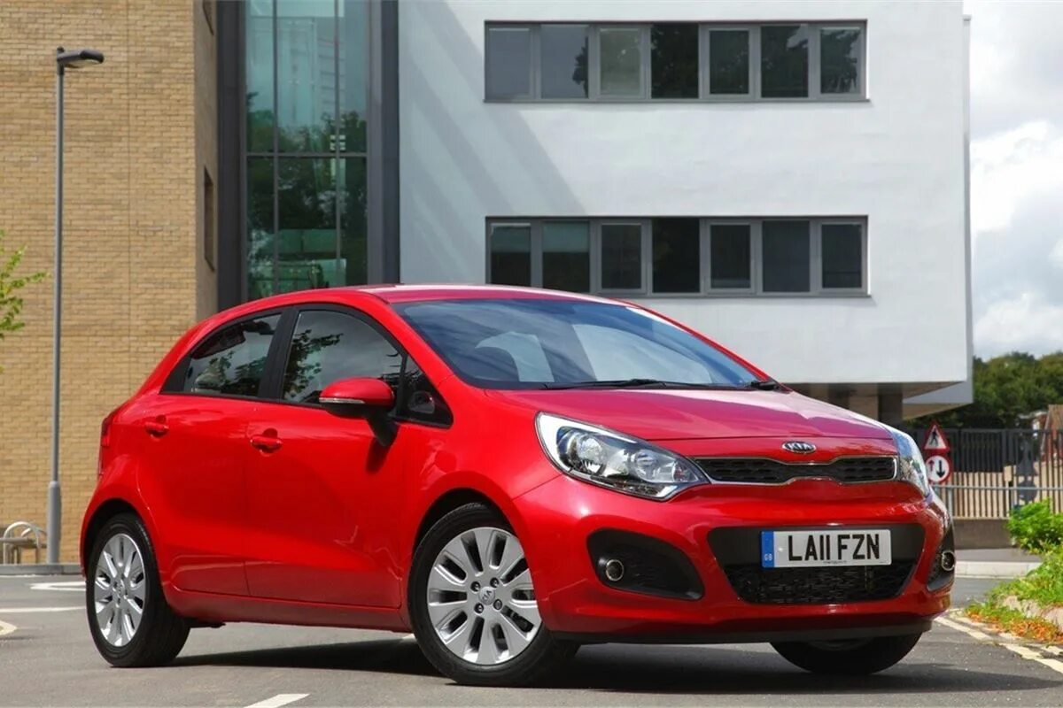 Kia Rio Hatchback 2011. Kia Rio Hatchback 2012. Kia Rio Hatchback 2023. Kia Rio 2012 хэтчбек. Киа хэтчбек 2023