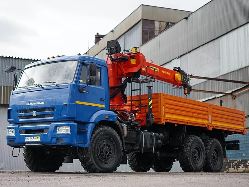Манипуляторы на шасси камаз. Камаз 43118 с кму inman it 150. камаз 43118 с ит-150. камаз 43118 с кму. камаз 43118 бортовой с кму ит-150.