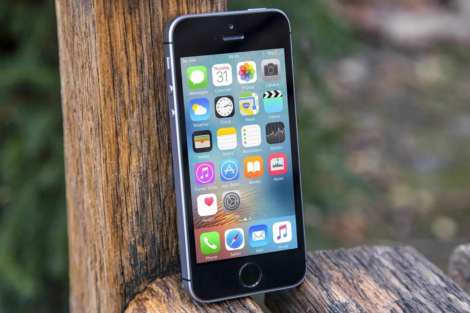 Iphone 5 s ios. Iphone 5se. айфон 5 se. фото iphone se и 6. айфон se 1.