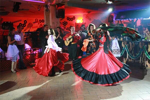 Кафе амиго пермь. Club amigo atlantico guardalavaca 3. Амиго херсон. Hotel atlantico havana cuba. Amigo брянск.