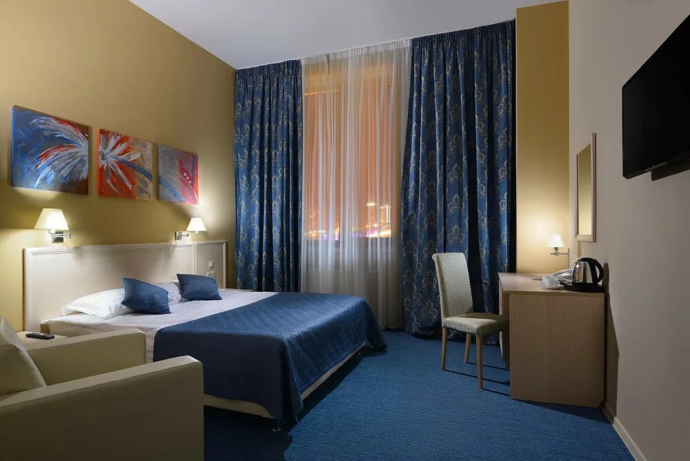 Триумф отель обнинск. Гостинично-ресторанный комплекс «апрель». Триумф палас люкс номера. Триумф номер. Триумф, краснодар, промышленная улица, 15.