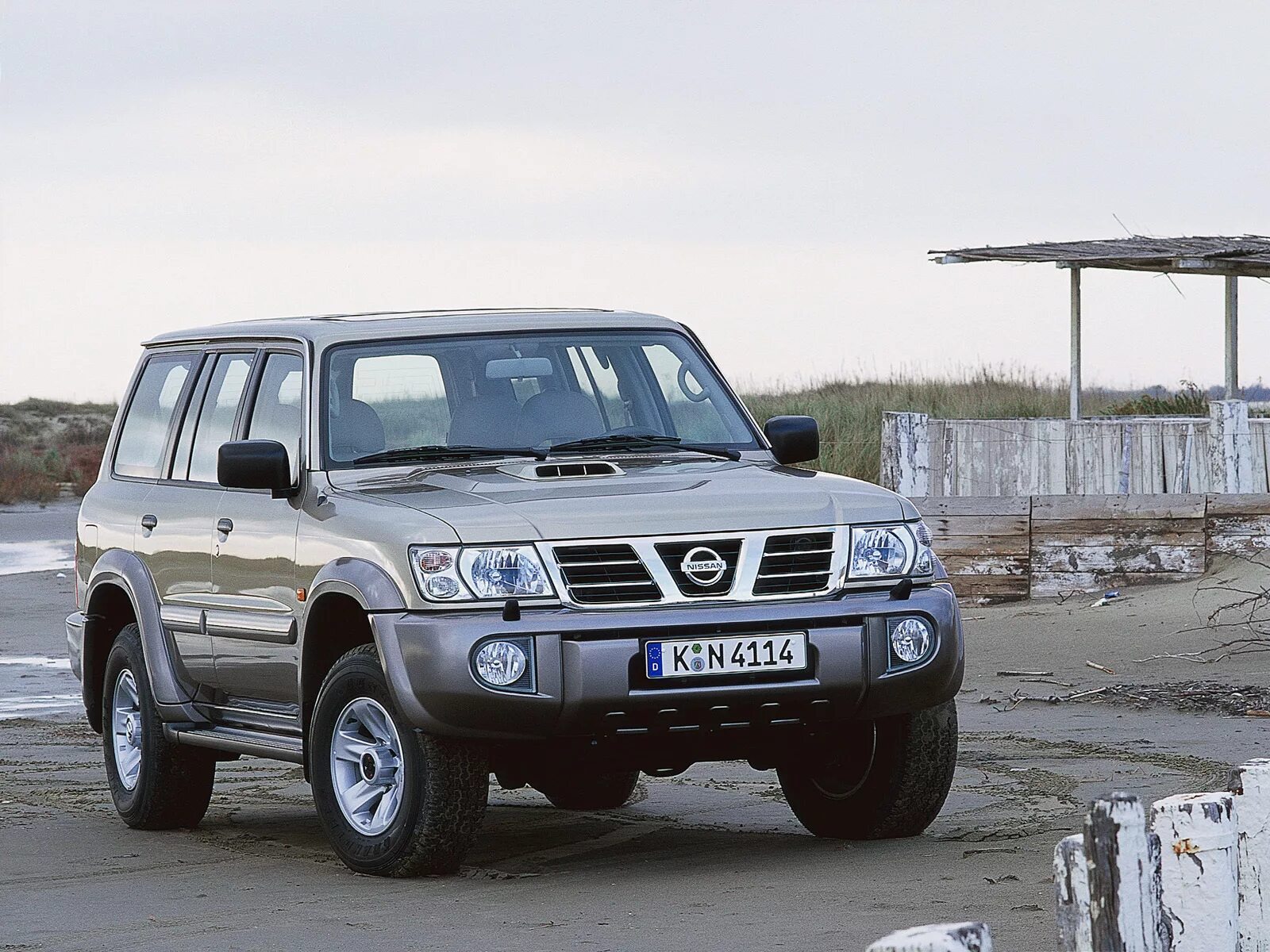 Ниссан патруль 61. Nissan Patrol y61. Nissan Patrol 1997. Nissan Patrol y61 2001.