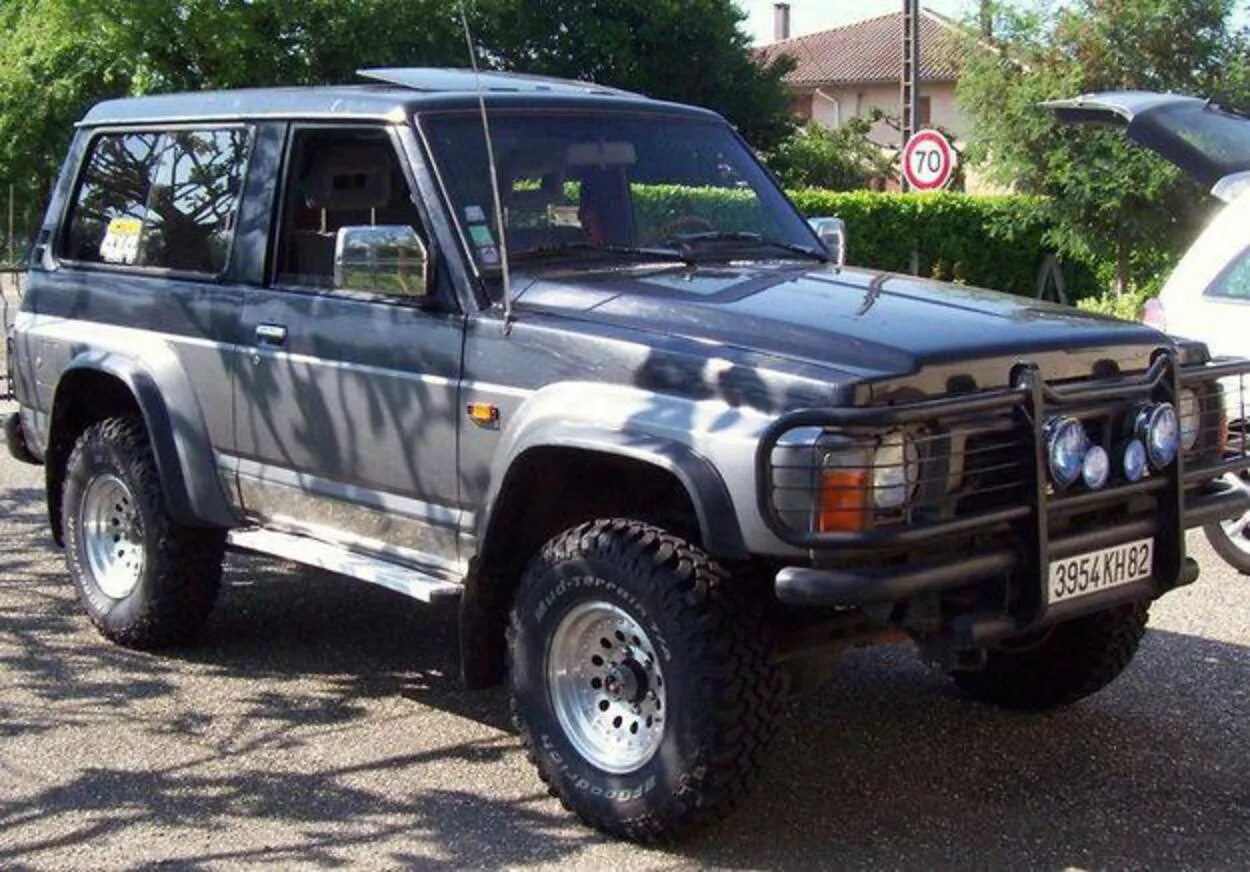 Ниссан патрол 60 купить. Nissan Patrol 3 1994. Nissan Patrol 1999 4.2. Nissan Patrol gr 4x4. Nissan Patrol 90.