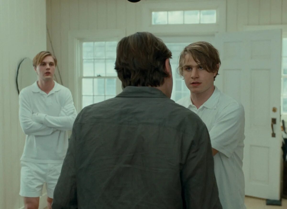 Funny games фильм 2007. Очень забавные игры. Забавные игры ремейк. Майкл питт 2007. Забавные игры фильм 2007 актёры.