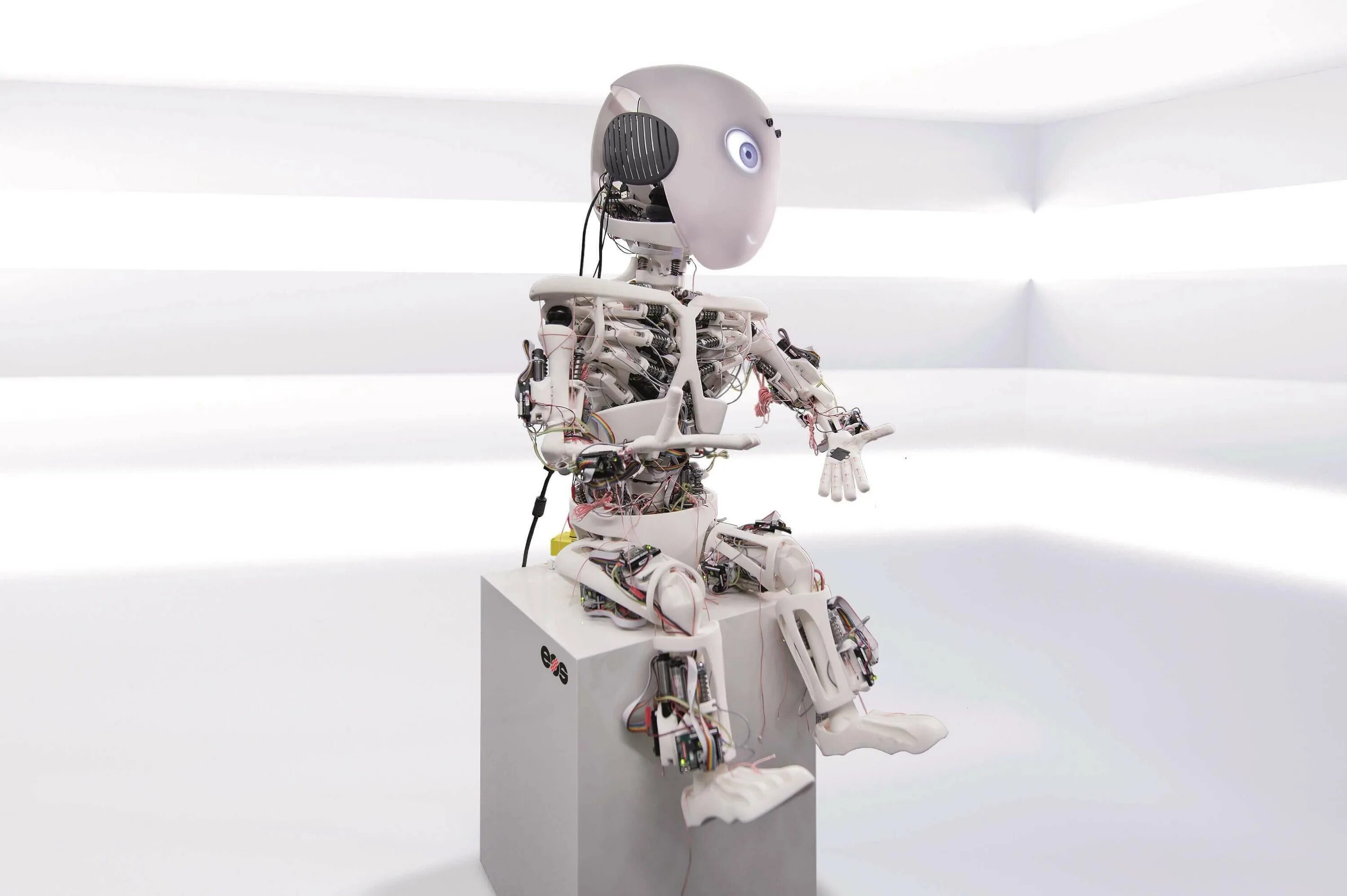 Ступенчатый робот. Робот SURGIBOT. Необычные роботы. Роботы и робототехника. Робототехника 3д.