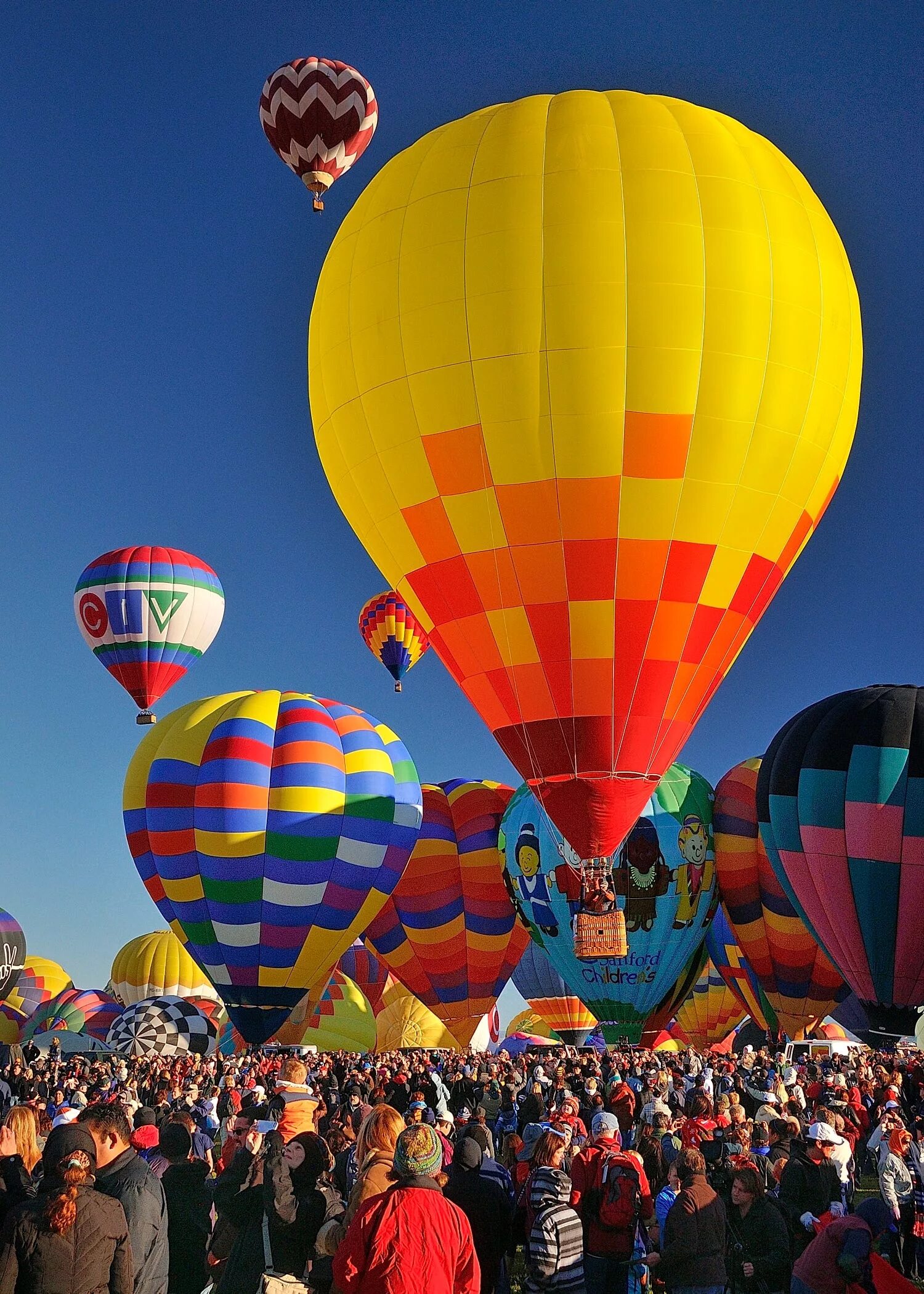 Альбукерка аэростаты. Фиеста Монгольфьеры. Фестиваль воздушных шаров. Парад воздушных шаров.